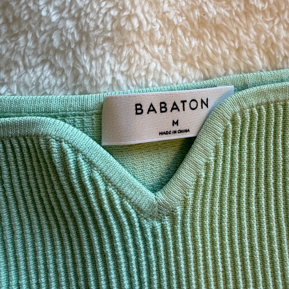 NWT Aritzia Babaton Mint Green Ribbed Notch Crop Top - Picture 2 of 5